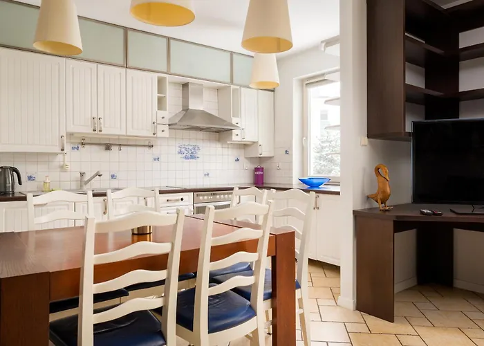 아파트 Ursynow Serenity By Bookinghost 바르샤바