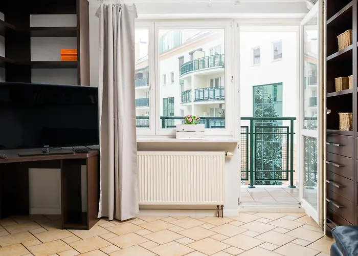 Ursynow Serenity By Bookinghost *