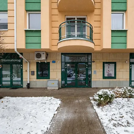 Ursynow Serenity By Bookinghost *