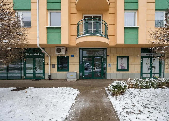 Ursynow Serenity By Bookinghost *